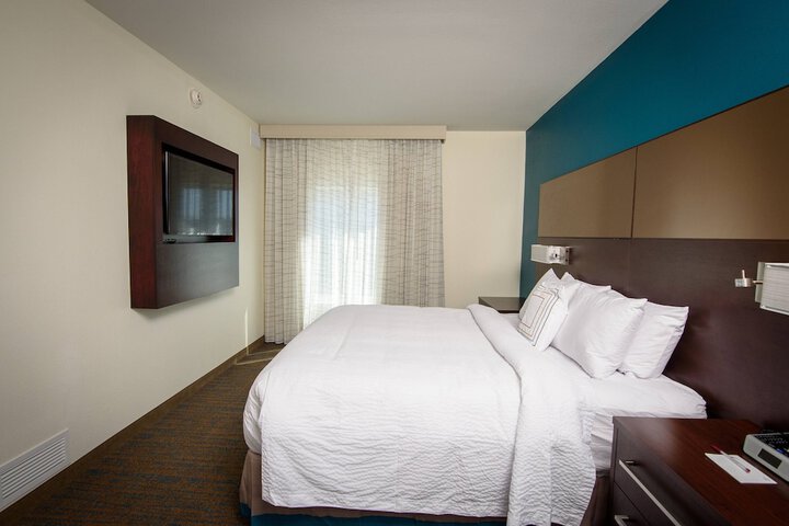 Room 17 of 41
