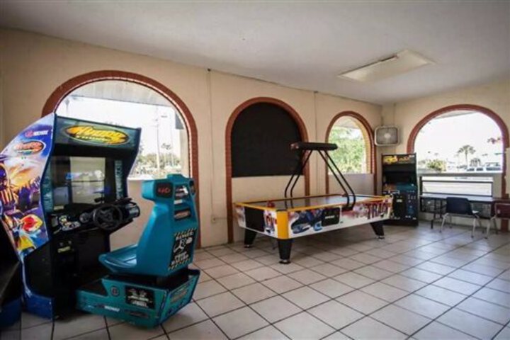 QUALITY INN AND SUITES EASTGATE