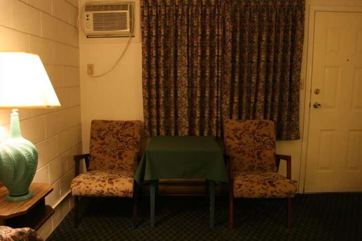 Room 29 of 70