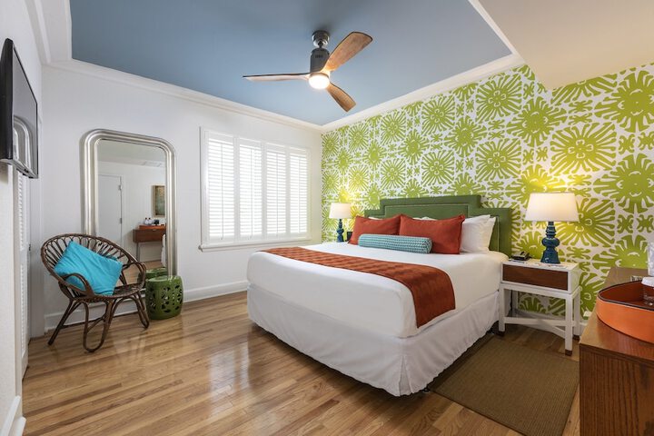 Room 15 of 47