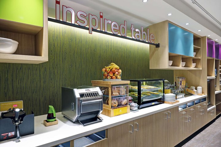 Breakfast/Coffee Service 26 of 34