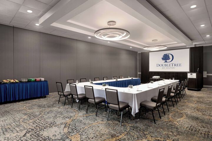 Doubletree by Hilton Fort Myers at Bell Tower Shops