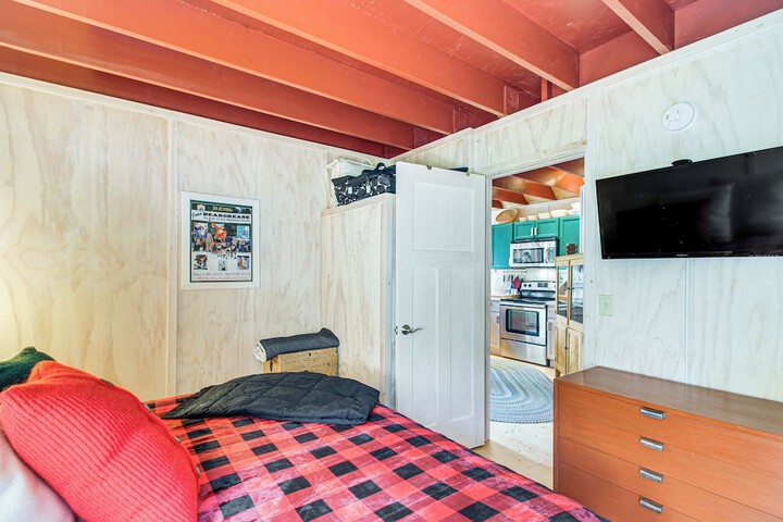 Riverside Retreat in Crosby: Pet Friendly!