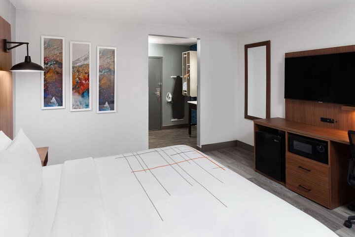 Room 20 of 42