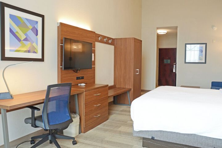Holiday Inn Express & Suites Millington by IHG