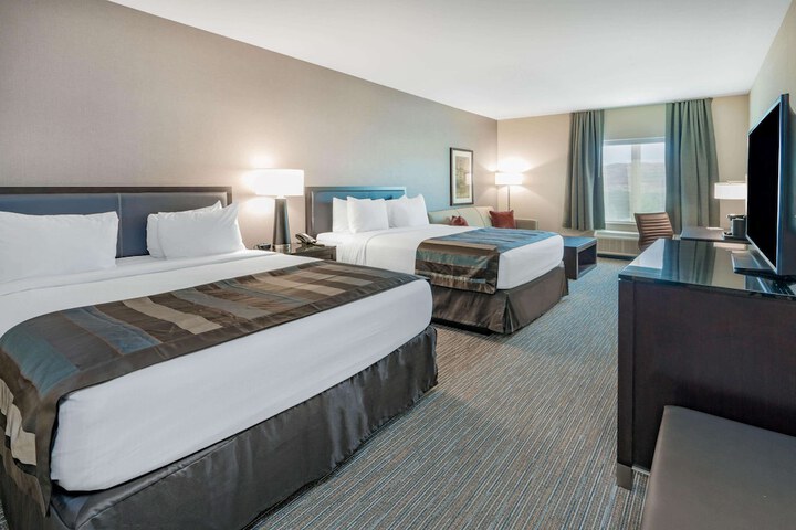 Room 21 of 32