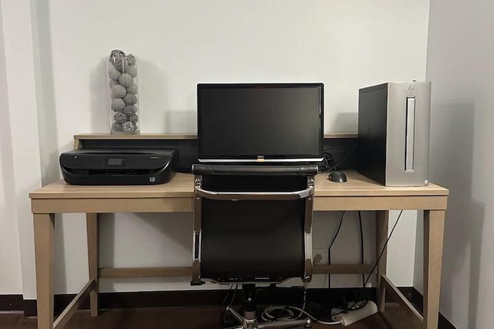 Business Center 42 of 42