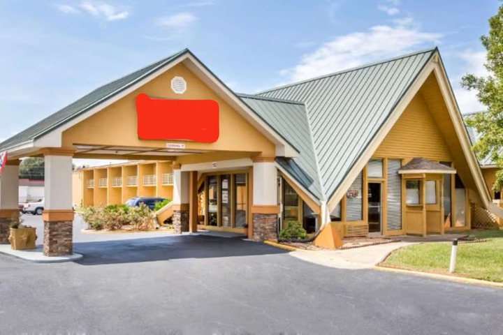 Perry Inn & Suites National Fairground I 75