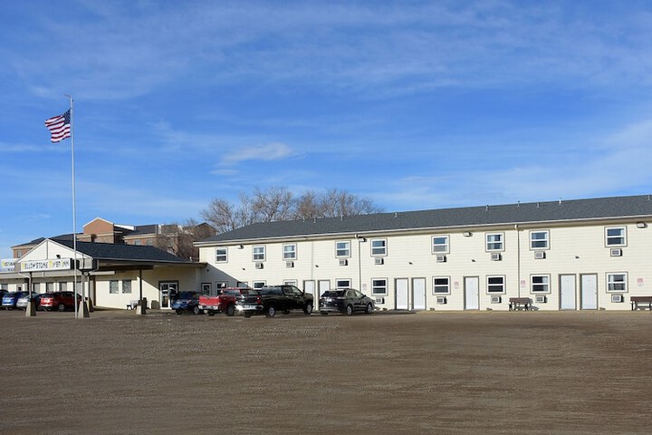 Yellowstone River Inn
