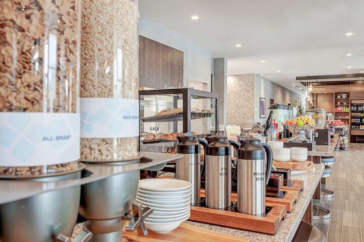 Breakfast/Coffee Service 50 of 57