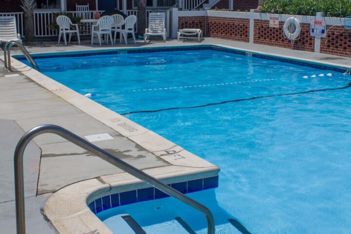 Pool 11 of 59