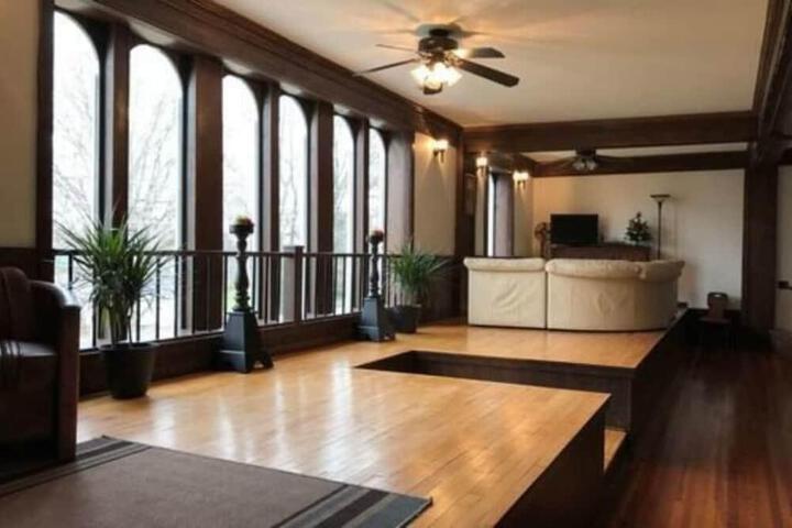 McGrady Inn - Bed & Breakfast
