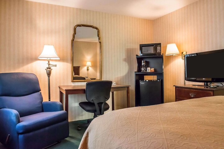 Room 6 of 21