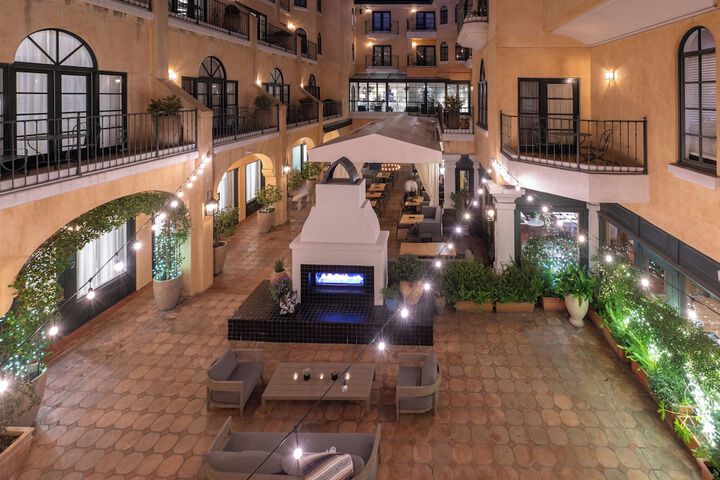 Hotel Exterior 67 of 70