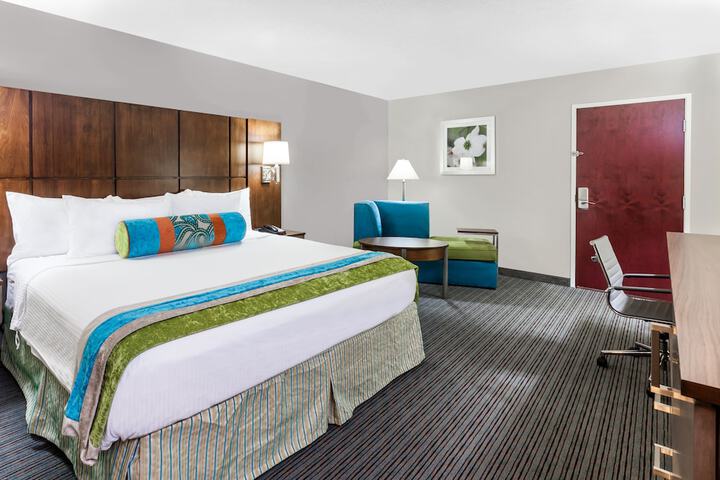 Room 17 of 29