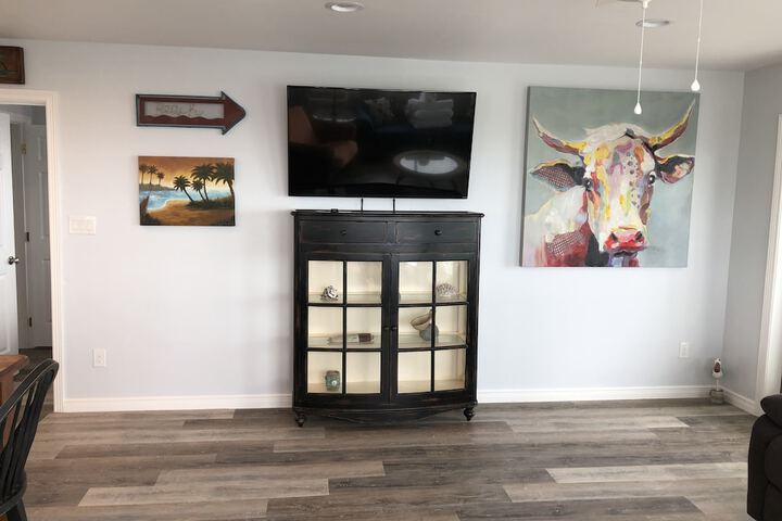 Beachgate CondoSuites and Oceanfront Resort