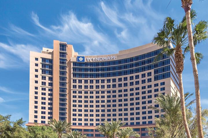 Club Wyndham Desert Blue