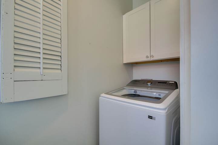 Sunny Waveland Home Rental w / Pool: Walk to Beach!