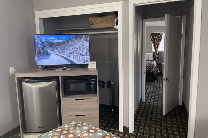 Room 81 of 84