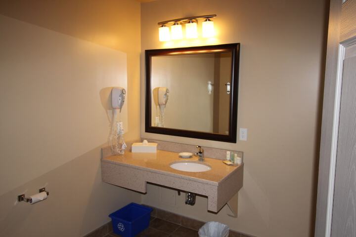 Room 31 of 108