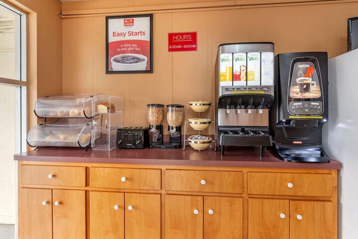 Breakfast/Coffee Service 16 of 19