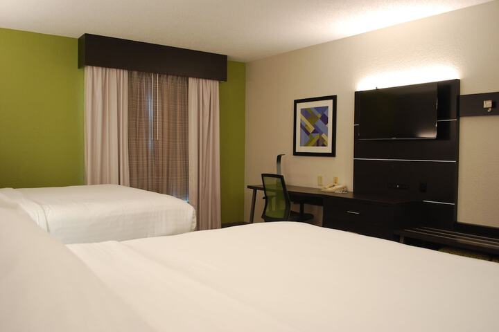 Holiday Inn Express Hotel and Suites Kingsport by IHG