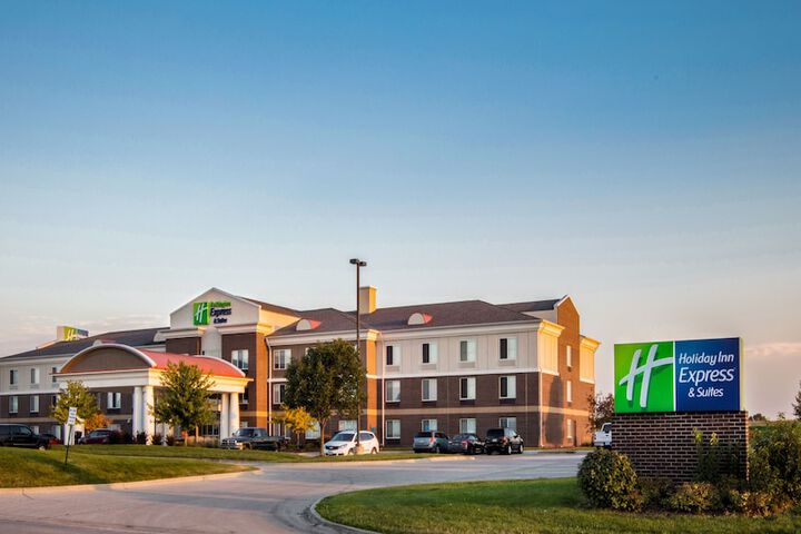 Hotel 2 of 43