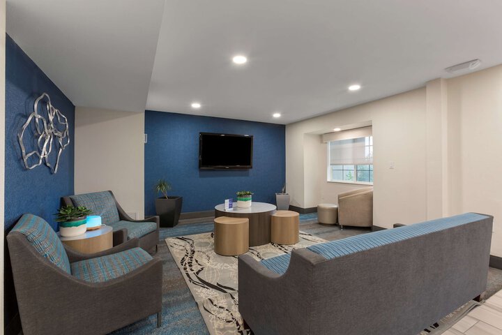 Hotel Interior 10 of 43