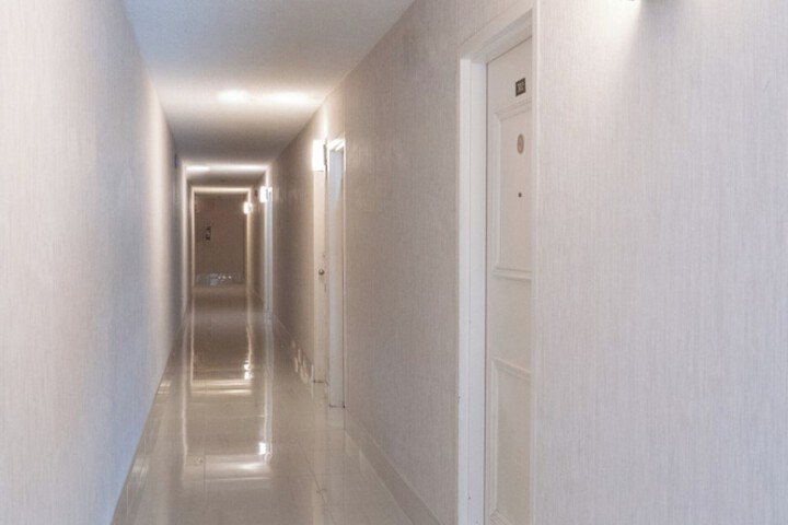 Ballroom/Hall 76 of 81