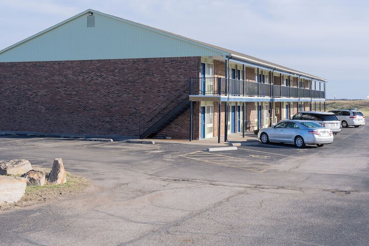 Lebo Inn