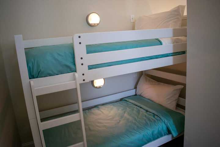 Room 17 of 46