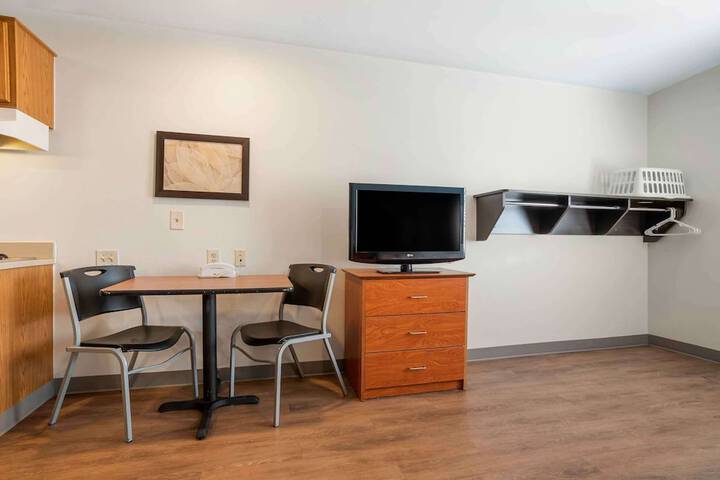 Room 15 of 31