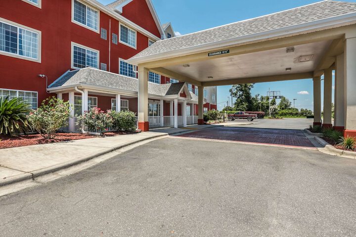 Hotel 7 of 35