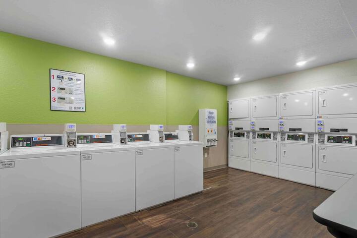 Extended Stay America Select Suites - Tampa - Northeast