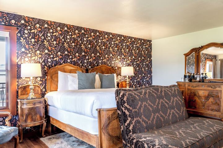 Casia Lodge and Ranch