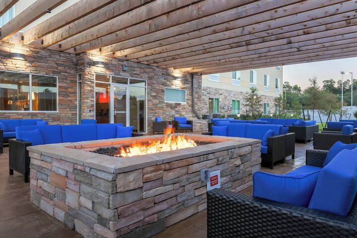 Fairfield Inn & Suites by Marriott Alexandria