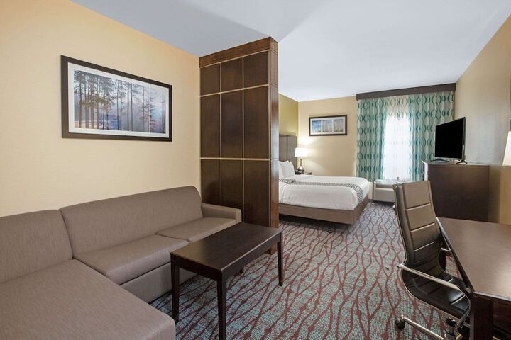 Room 9 of 29