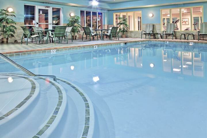 Pool 4 of 38