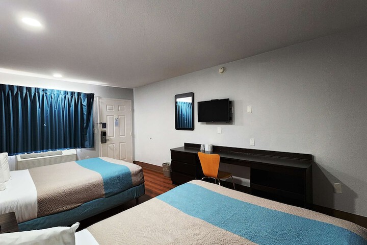 Room 19 of 31