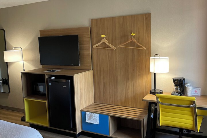 Days Inn by Wyndham Florence Near Civic Center