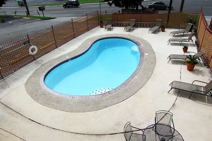 Pool 6 of 59