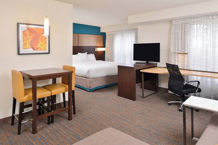 Room 18 of 46
