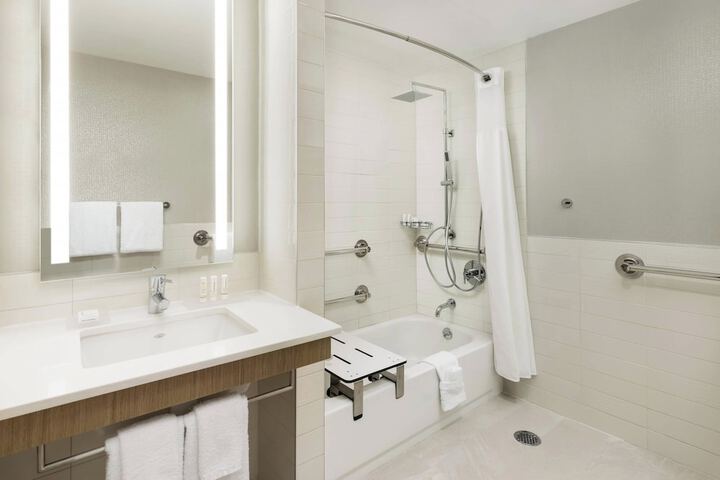 Room 15 of 20