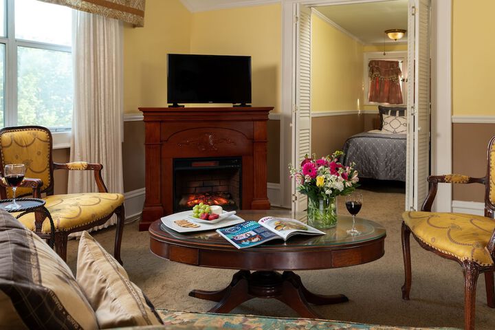 Albemarle Inn