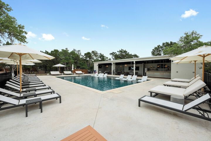 Pool 30 of 101