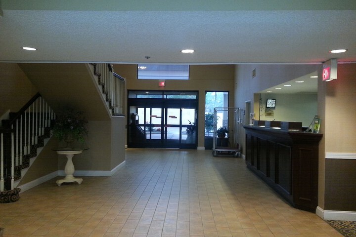 Quality Suites Morristown West