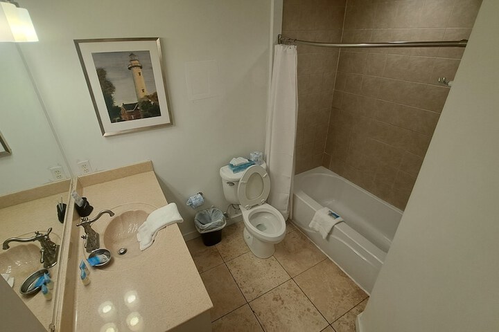 Room 113 of 159