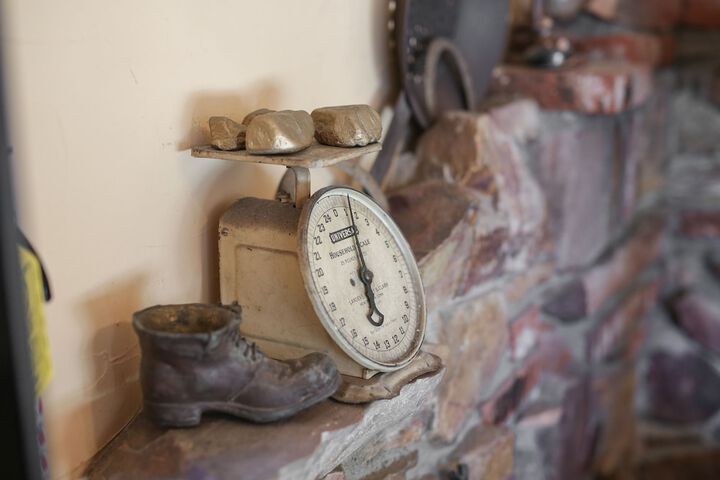 Gold Mountain Manor Bed and Breakfast