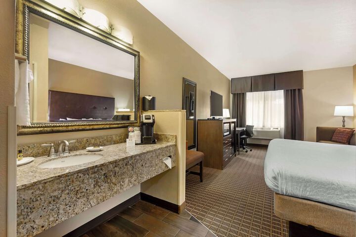 Room 55 of 76