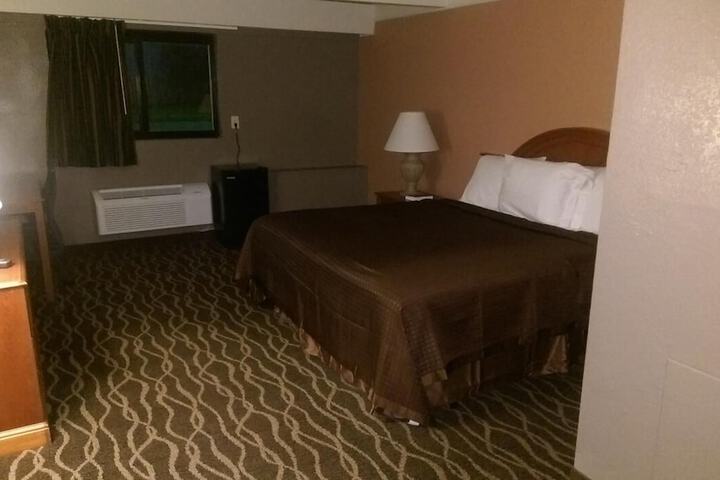 Room 22 of 40